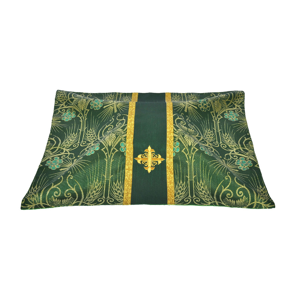 Chalice Veils Green Chalice Veil with Cross Embroidery